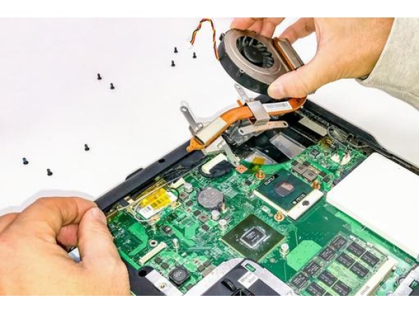 出張専門パソコン修理ビジネス「P-Redia」のFC募集！のキャッチ画像